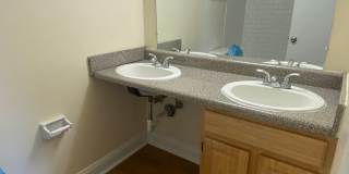 Hewitt Gardens Gallery 45