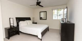 2-bed, 2-bath 972sqft condo, walking distance to beach in Carlsbad Village, literally one block off the sand! **Available 6/1/26** Gallery 19