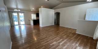 11283 Glen Ellyn | Hardwood Floors, Oversized Covered Patio, Centrally Located! Gallery 4
