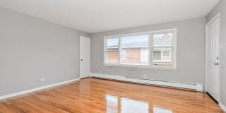 7906 South Wabash Avenue Gallery 6