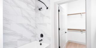 Modera McKinney Ridge Gallery 10
