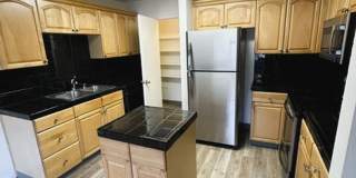 Beautiful 2-Bedroom Apartment in Desirable San Leandro Gated Community, close to BART Gallery 9