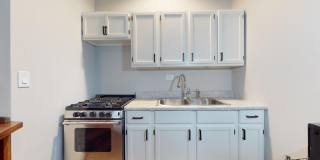 21 E DIVISION Street Gallery 6