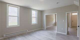 2819 Presbury Street Gallery 18