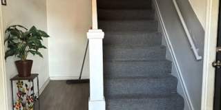 TWO BED ONE BATH APT ON CHESTNUT Gallery 1