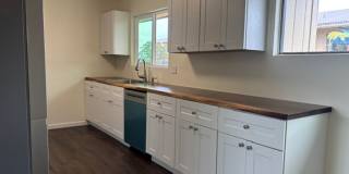3 Bedroom / 2 Bath Pet Friendly Home In Hilo! Gallery 3