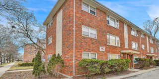 Spacious 2 Bedroom in Beverly Gallery 1
