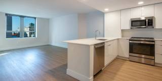 660 Washington Gallery 12
