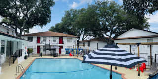 Oaks at Medical Center Gallery 4