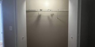2001 S CALUMET Avenue Gallery 26
