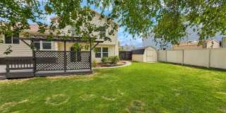 Spacious 5-Bedroom Sandy Home with Large Fenced Yard Spacious 5-Bedroom Sandy Home with Large Fenced Yard Gallery 40