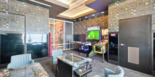Arya Gallery 53