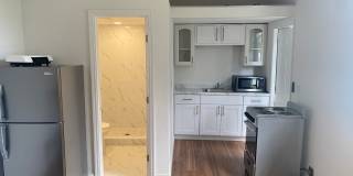 Recently Renovated Studio for One in Lantana Gallery 1