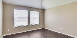 2317 Tropical Wind - 3 Bed/2 Bath - $1795month Gallery 24