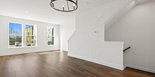 596 WATERMANS DR Gallery 26