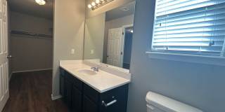 Charming 4 bed 2 bath in Hunters Spring *  Mustang schools Gallery 22