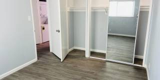 Gorgeous Remodeled Downstairs Apartment w/Patio+Prvt Laundry+Garage+Views of Canals Gallery 17