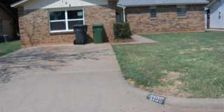 Spacious Home in City View! Gallery 1