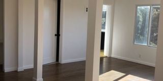 2225 1/2 Lake Shore Ave 2225 1/2 Lake Shore Ave Gallery 1