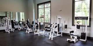 2 Bedroom 1 Bath 957 sq ft Gallery 15