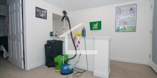 Charming 3 Bedroom-NO Broker Fee Gallery 5