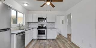 124 E Castlebriar Drive Gallery 13