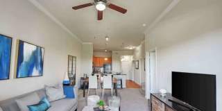 12633 Bee Cave Pkwy Gallery 1