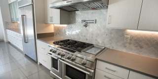 Single Story Pool Home In Reverence Guard Gated Community Gallery 37