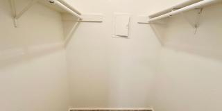 Awesome open Studio Apartments Close to Downtown Gallery 42