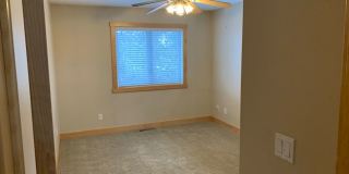 Nice 3 Bedroom 2.5 Bathroom Townhome in Hudson Gallery 16