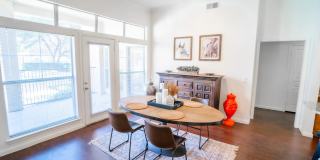 The Henderson Gallery 26