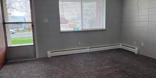 2 bed/1.5 bath town home with covered parking Gallery 9
