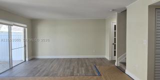6825 SW 45th Ln Gallery 7