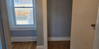 811 Central Avenue Gallery 40