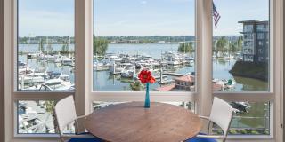 Yacht Harbor Club Gallery 23