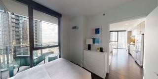 219 North Harbor Dr. Gallery 7