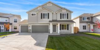 GORGEOUS NEWER HOME w/4bd, 2.5ba PLUS a 3-Car Garage GORGEOUS NEWER HOME w/4bd, 2.5ba PLUS a 3-Car Garage Gallery 1