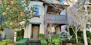 Stunning Issaquah Highlands View Home | 4 Bed + 3.5 Bath | Mountain Views & Prime Location Gallery 1