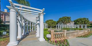 Newly renovated 2-bedroom UTC townhome in the coveted Andria of Renaissance at La Jolla community! Small pet ok! Gallery 38