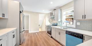 Renovated 7 bed/7 bath in Somerville Gallery 1