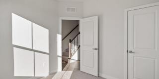 734 WATTS Street Gallery 5