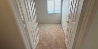 Hard to Find 4 Bedroom Single Story Gallery 25