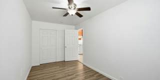Las Flores Apartments Gallery 14