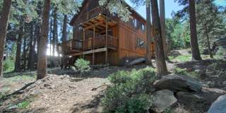 LONG-TERM RENTAL: Upper Floor Unit in Duplex with Washer/Dryer & Wood Stove! Gallery 1