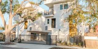 5244 Cleon Avenue Gallery 37