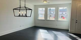 LIKE NEW IN PARK VUE! Townhome located across from Westside Park in Atlanta! MUST SEE! Gallery 7
