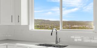 Luxury Townhome with Stunning Mountain Views | 4 Bed | 3.5 Bath Gallery 15