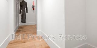 9001 Ventura Street Gallery 76