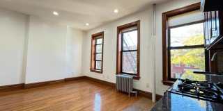 471 Seventh Avenue Gallery 10