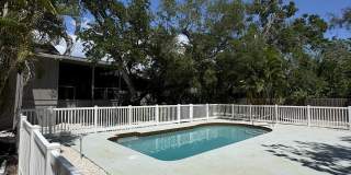 753 Tropical Circle Gallery 12